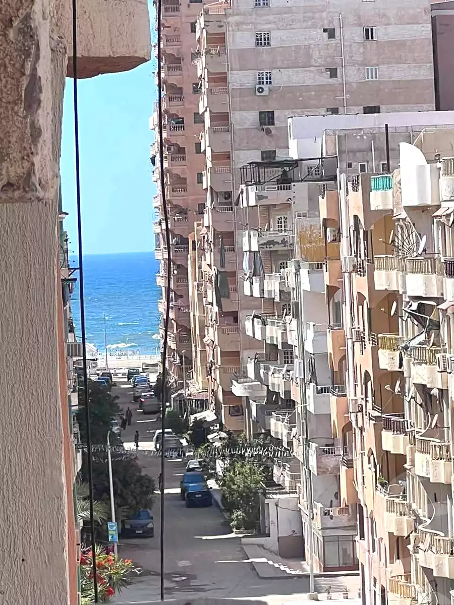 https://aqarmap.com.eg/ar/listing/7158062-for-sale-alexandria-al-agamy-shataa-el-nakheel