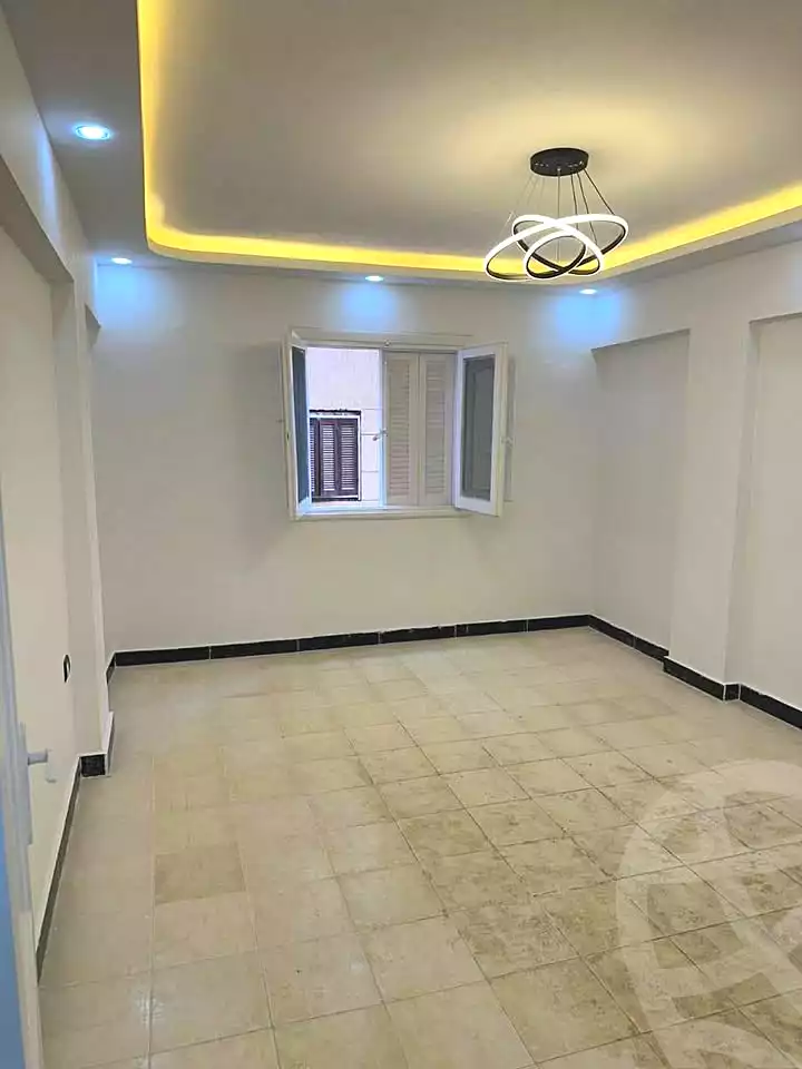 https://aqarmap.com.eg/en/listing/7158093-for-sale-alexandria-al-agamy-el-hanouvel-radwan-st