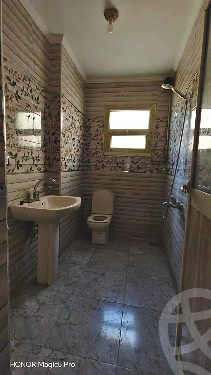 https://aqarmap.com.eg/en/listing/7158415-for-sale-cairo-helwan-helwan-el-sharkeya-mostafa-safwat-st