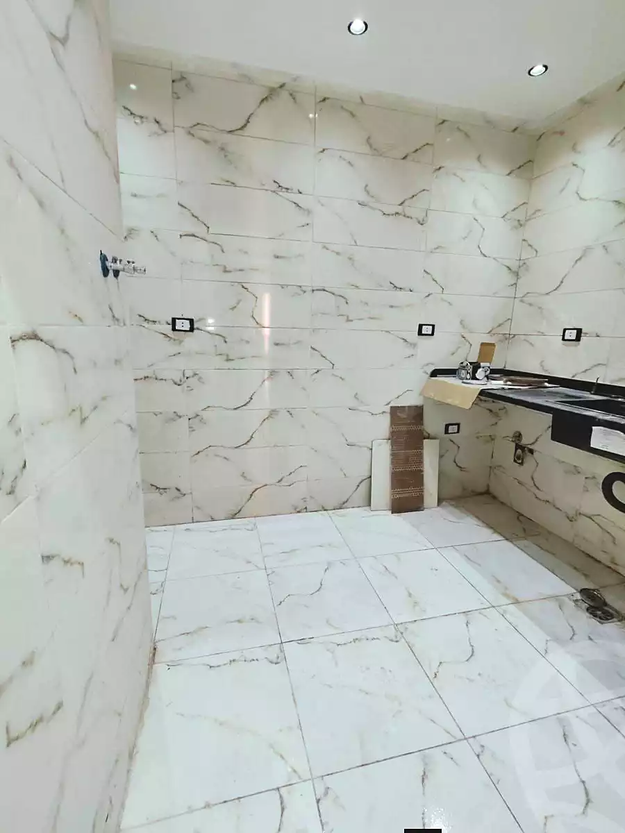 https://aqarmap.com.eg/ar/listing/7158423-for-sale-alexandria-al-agamy-lbytsh-el-saleheen-mosque-st