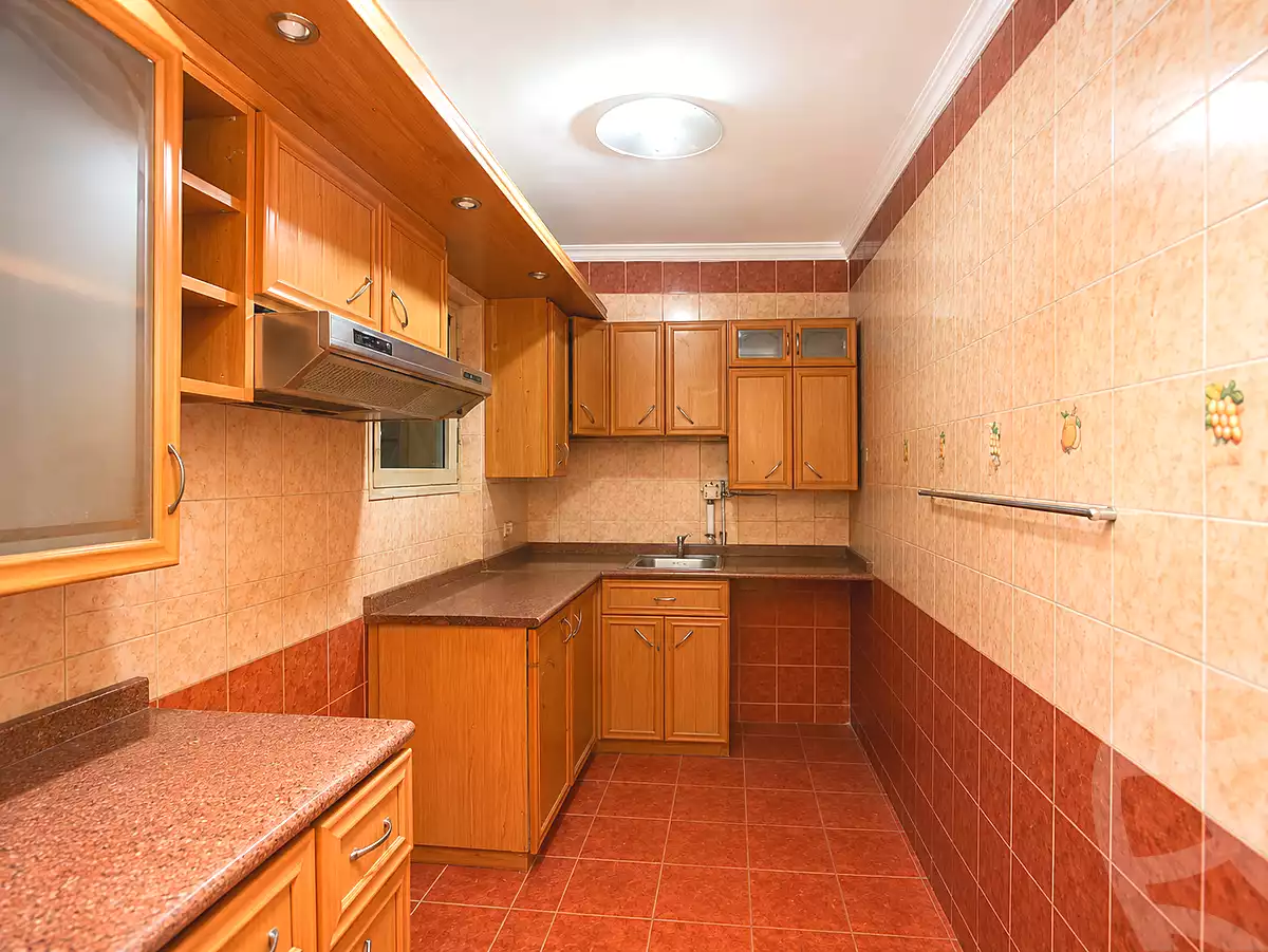 https://aqarmap.com.eg/en/listing/7158533-for-sale-alexandria-ganaklis-shr-bw-qyr-tryq-lhry