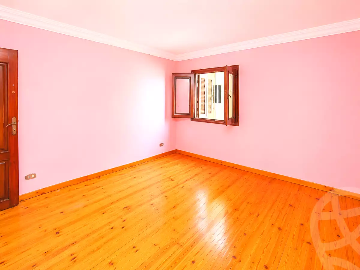 https://aqarmap.com.eg/en/listing/7158533-for-sale-alexandria-ganaklis-shr-bw-qyr-tryq-lhry