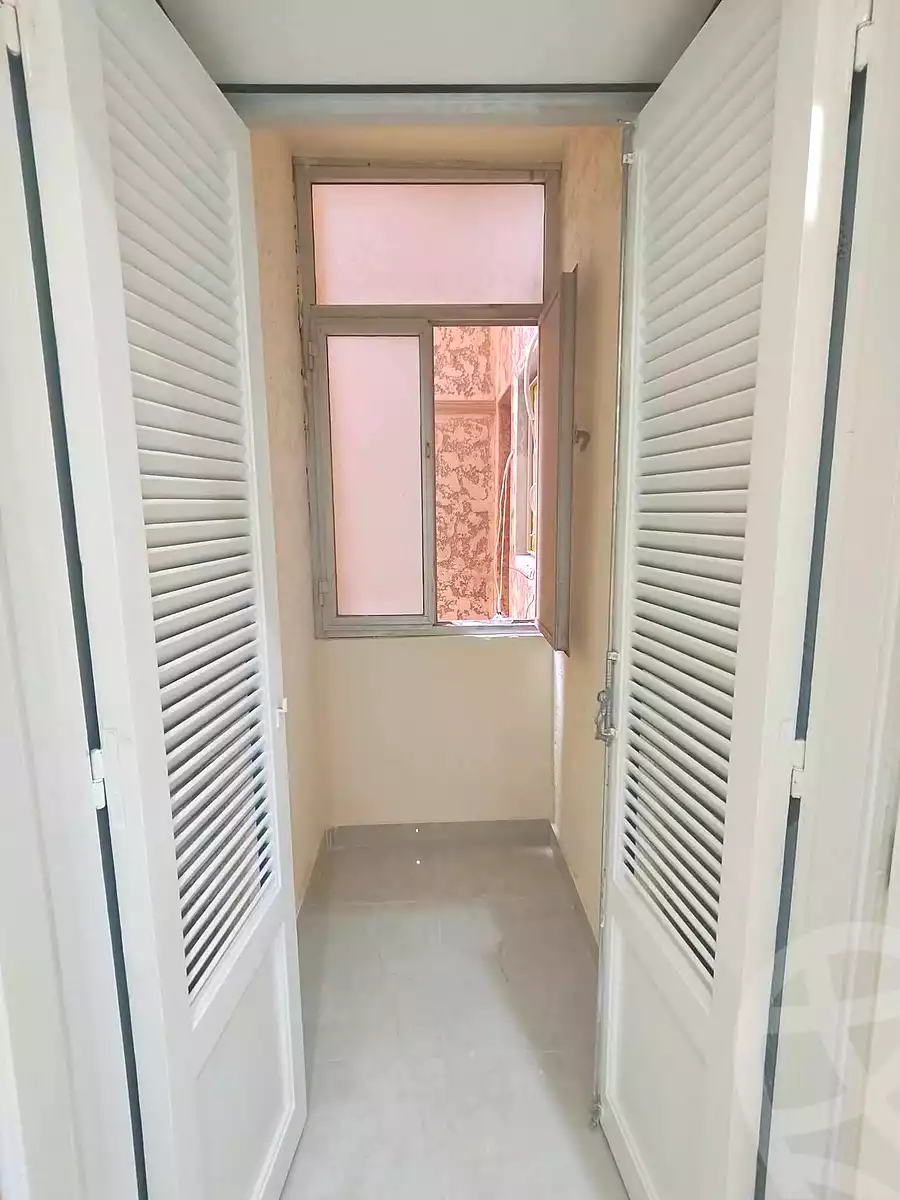 https://aqarmap.com.eg/ar/listing/7158595-for-sale-alexandria-sydy-bshr-tryq-ljysh