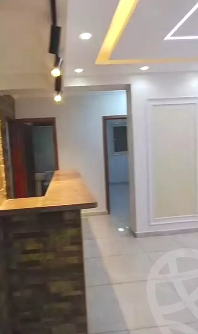 https://aqarmap.com.eg/en/listing/7158716-for-sale-cairo-helwan-hadayek-helwan-el-eshrein-st