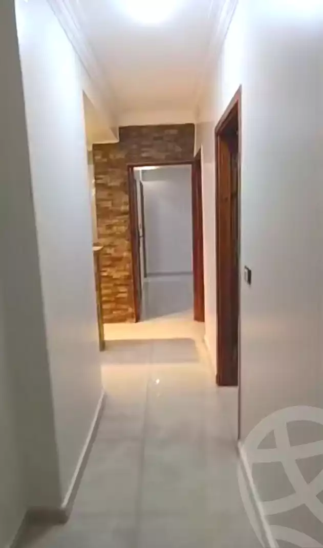 https://aqarmap.com.eg/en/listing/7158716-for-sale-cairo-helwan-hadayek-helwan-el-eshrein-st