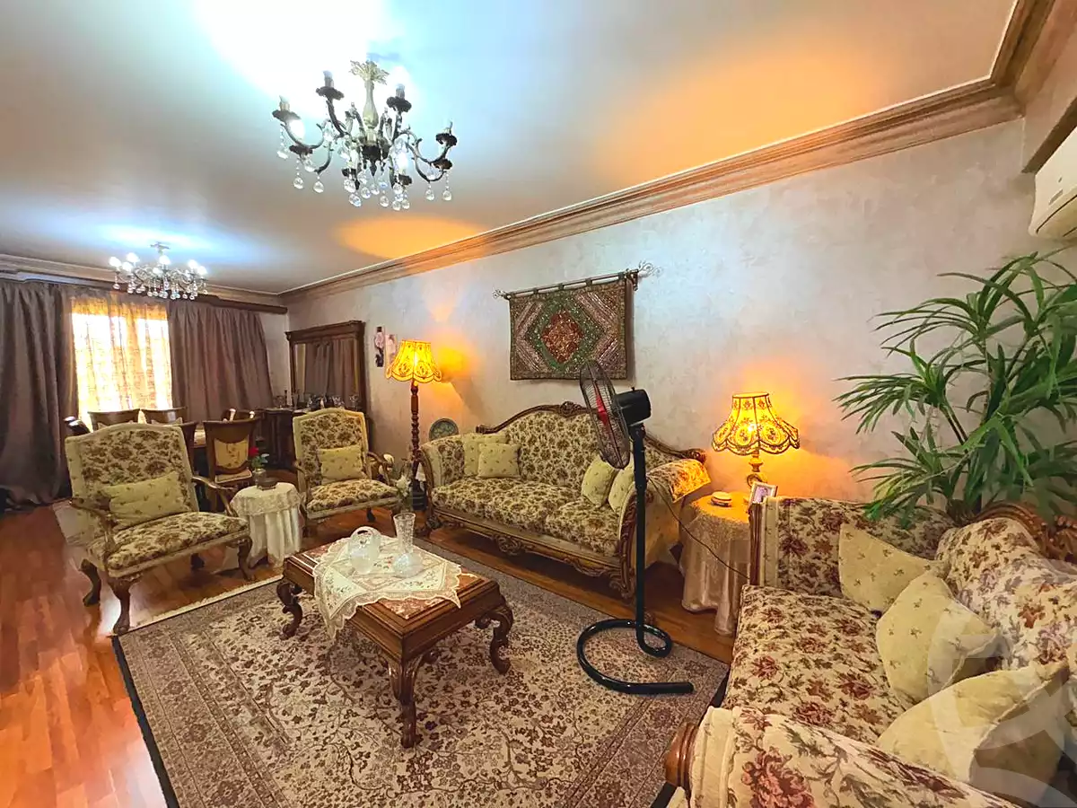 https://aqarmap.com.eg/ar/listing/7159167-for-sale-cairo-new-cairo-ganob-el-akadamiya-south-academy-d-abbas-mahmoud-el-akad-st
