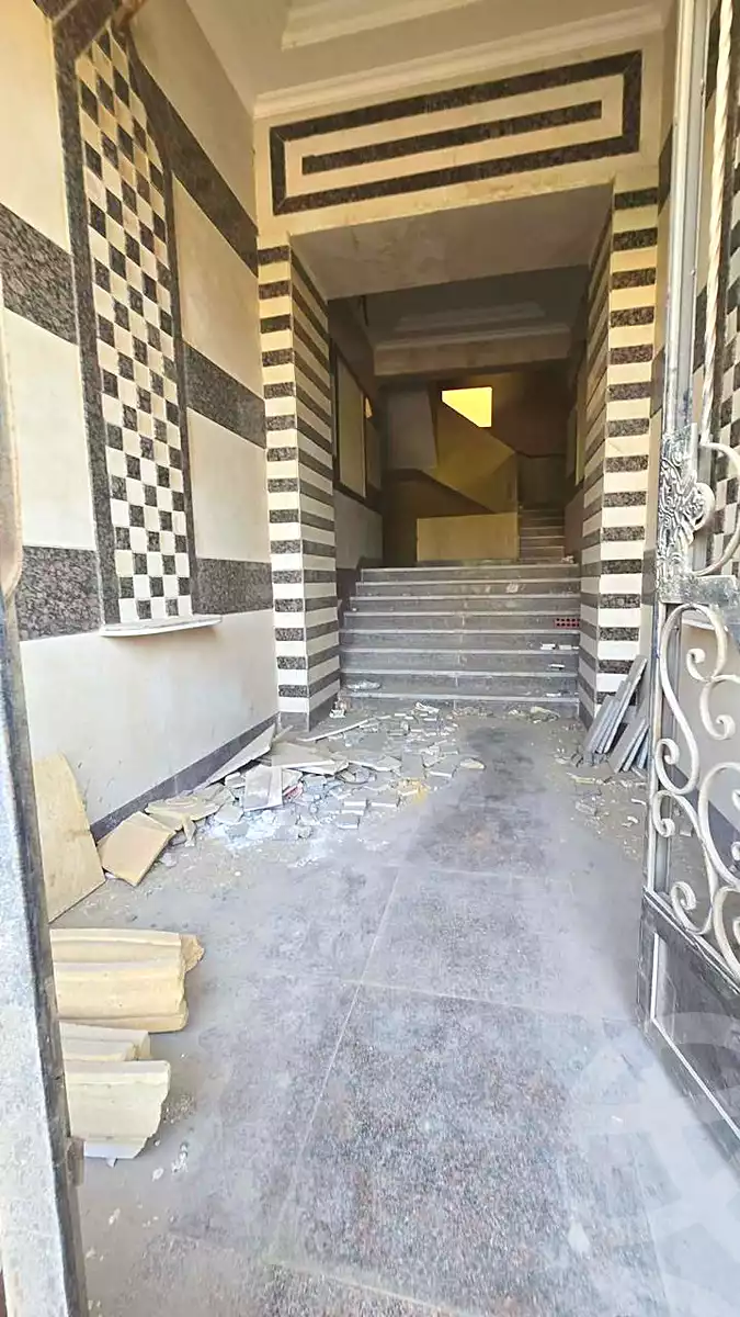 https://aqarmap.com.eg/ar/listing/7159255-for-sale-cairo-new-cairo-gharb-el-golf-emtedad-gharb-el-golf