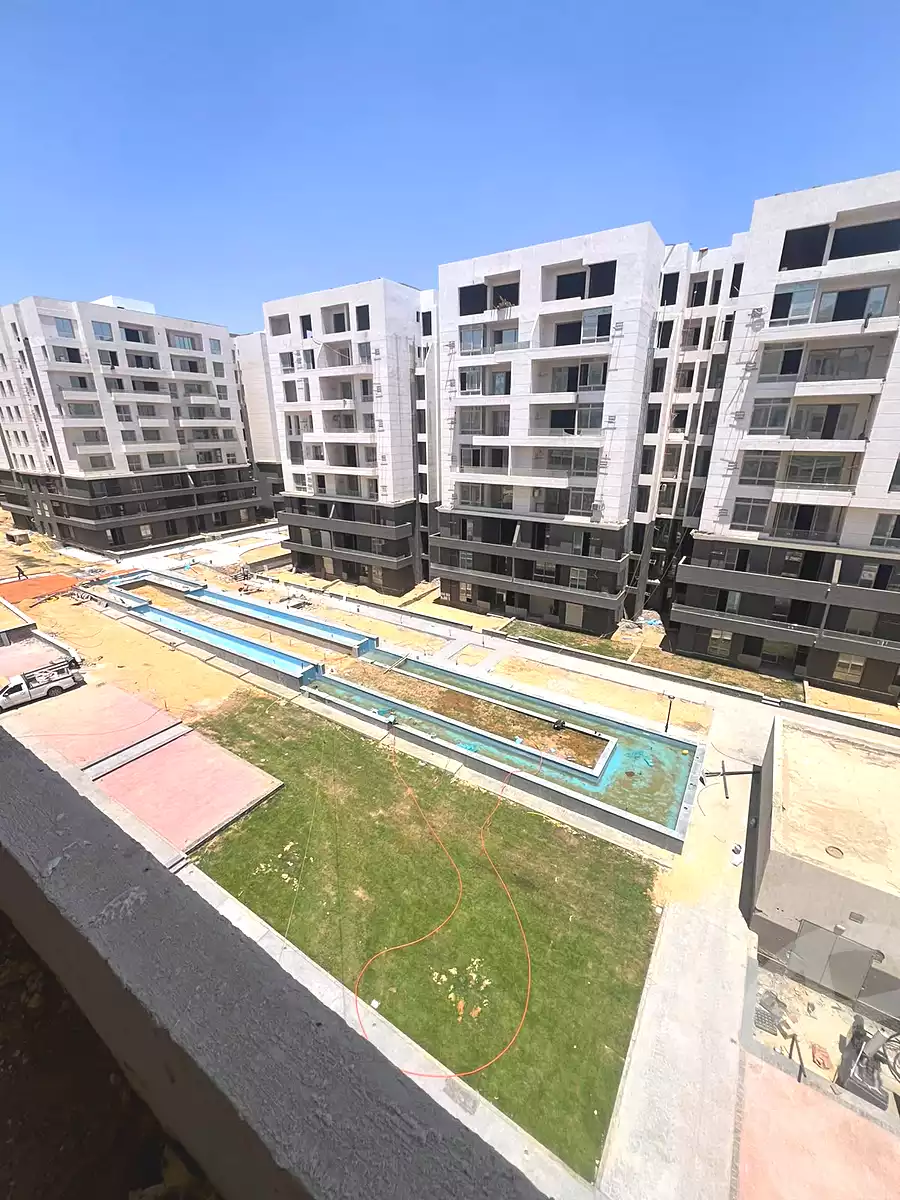 https://aqarmap.com.eg/ar/listing/7154565-for-sale-cairo-new-administrative-capital-r8-tj-msr