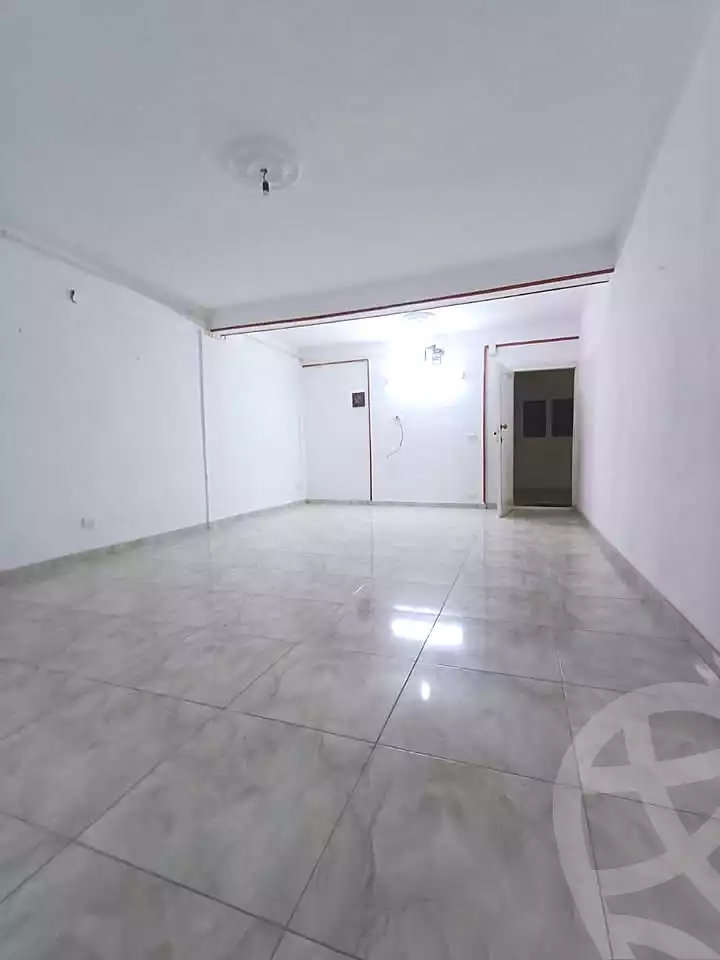 https://aqarmap.com.eg/ar/listing/7159333-for-rent-alexandria-al-agamy-lbytsh-al-samalehy-1-st