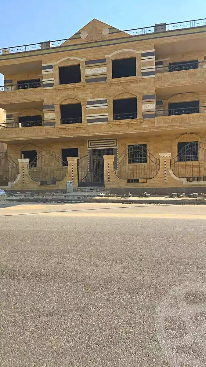 https://aqarmap.com.eg/ar/listing/7159379-for-sale-cairo-new-cairo-gharb-el-golf-emtedad-gharb-el-golf