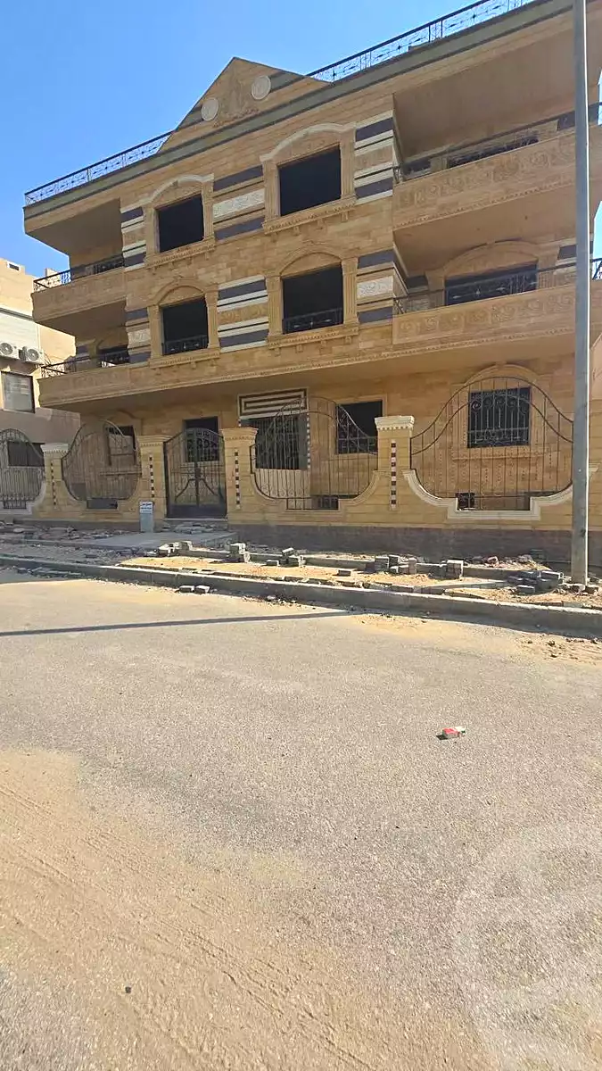https://aqarmap.com.eg/ar/listing/7159379-for-sale-cairo-new-cairo-gharb-el-golf-emtedad-gharb-el-golf