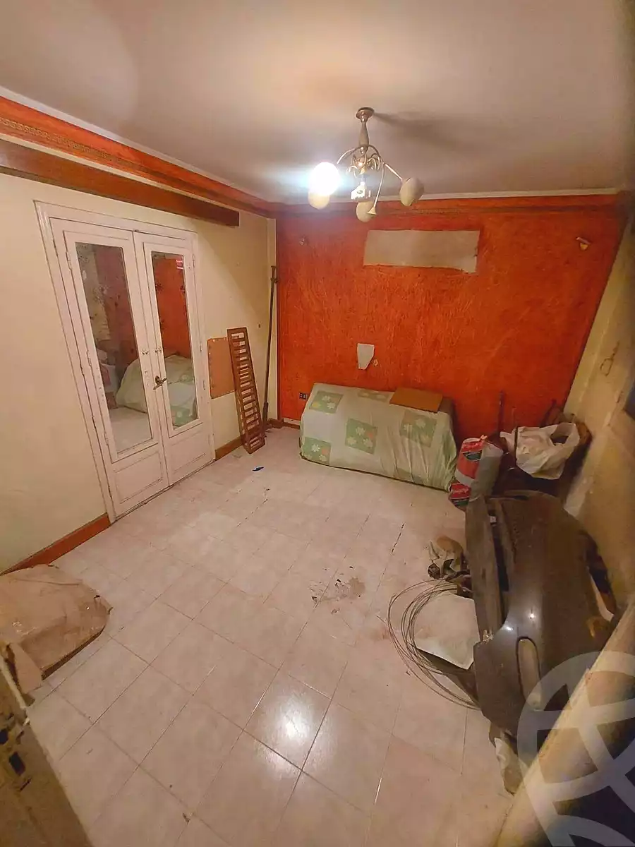 https://aqarmap.com.eg/en/listing/7159445-for-sale-cairo-helwan-helwan-el-sharkeya-borhan-st