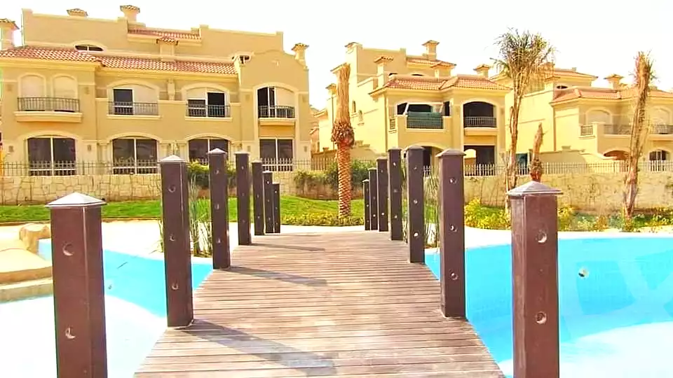 https://aqarmap.com.eg/ar/listing/7159586-for-sale-cairo-new-administrative-capital-r4-la-vista-city