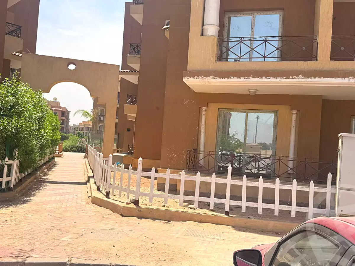 https://aqarmap.com.eg/ar/listing/7159710-for-sale-cairo-el-sheikh-zayed-city-compounds-el-khamayel