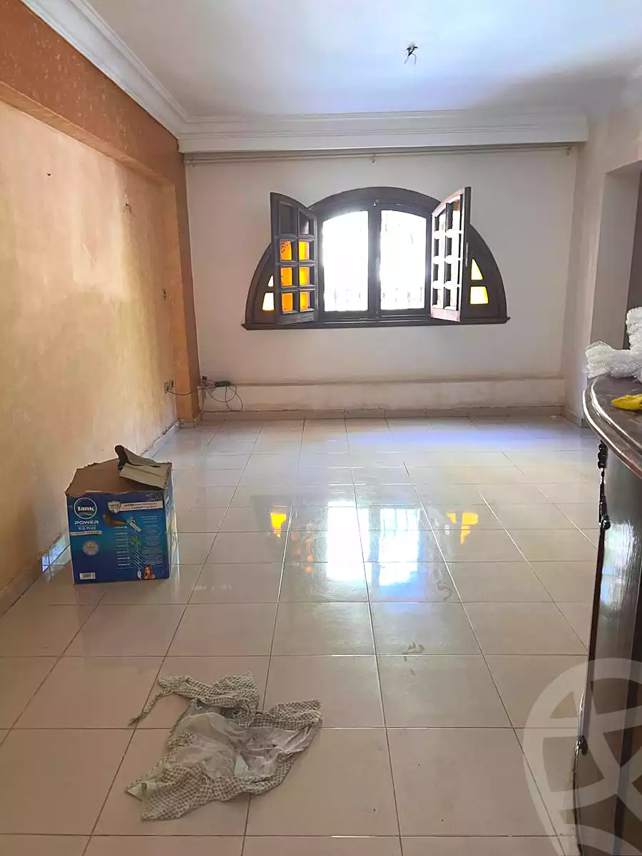 https://aqarmap.com.eg/ar/listing/7159967-for-sale-cairo-6th-of-october-el-ahyaa-neighborhood-2nd-divided-from-al-kafrawei-st