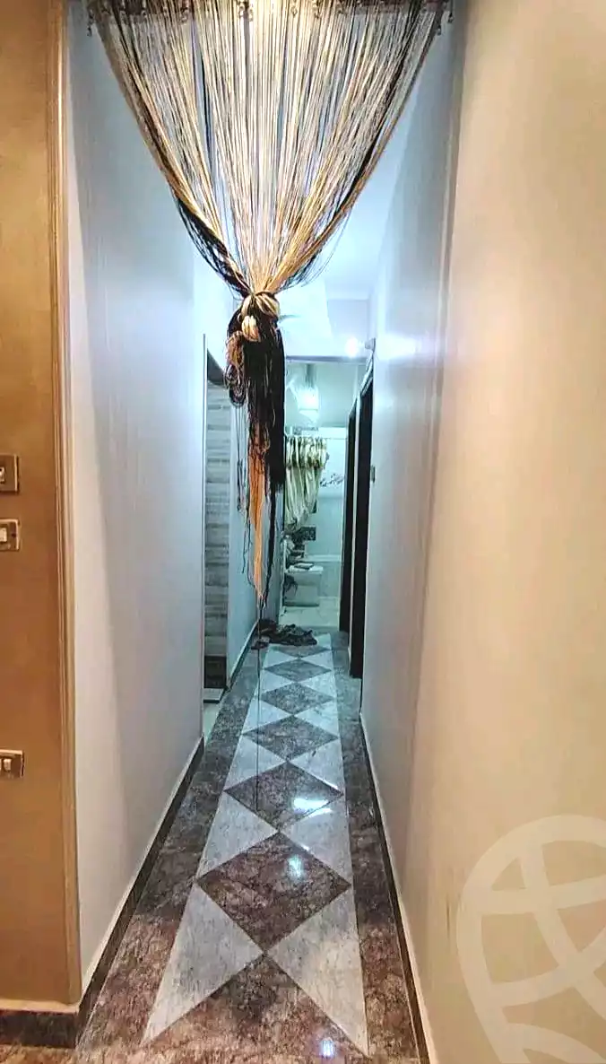 https://aqarmap.com.eg/ar/listing/7160062-for-sale-cairo-ain-shams-ain-shams-el-sharkia-el-zahraa-st