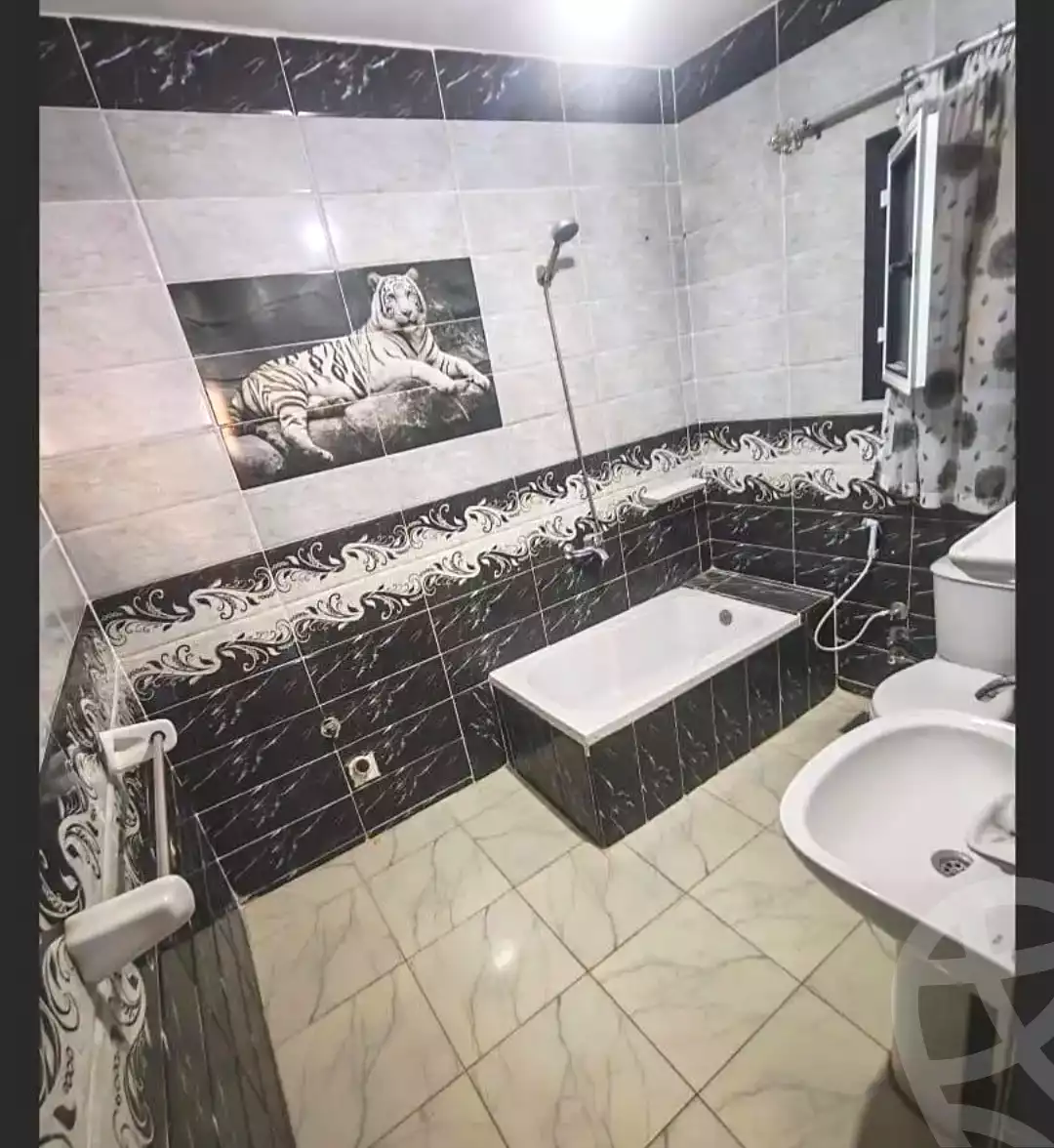 https://aqarmap.com.eg/ar/listing/7160219-for-sale-alexandria-al-agamy-el-hanouvel-al-asdakaa-st