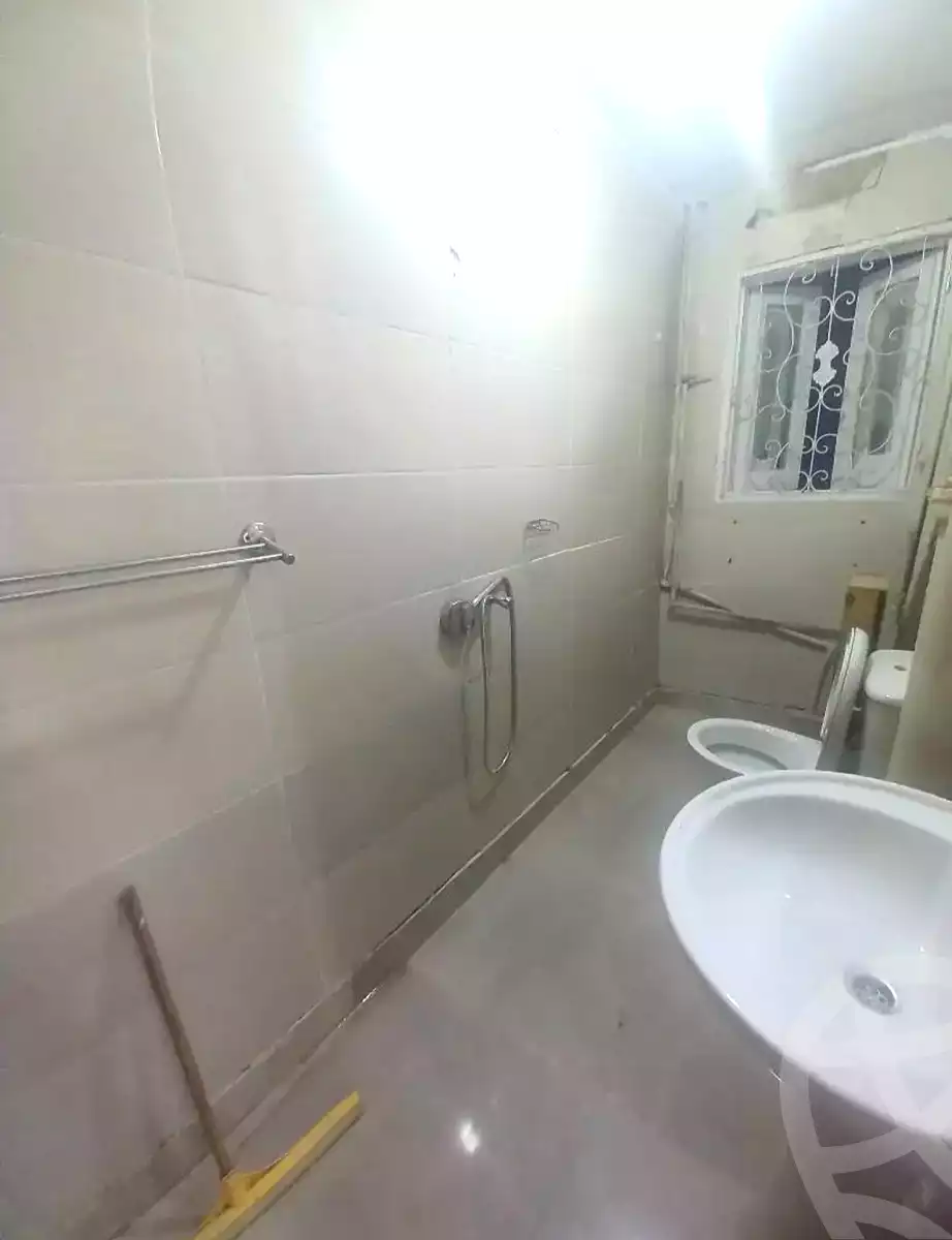 https://aqarmap.com.eg/ar/listing/7160255-for-sale-alexandria-sydy-bshr-sydy-bshr-bhry