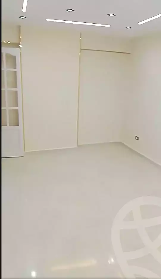 https://aqarmap.com.eg/ar/listing/7160563-for-sale-alexandria-miami-mahmoud-el-isawy-st