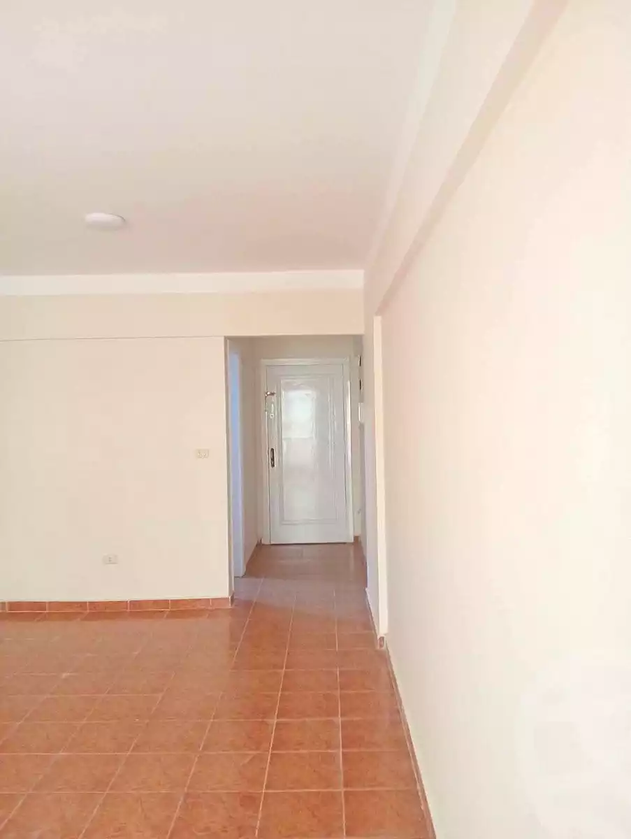 https://aqarmap.com.eg/ar/listing/7160598-for-rent-alexandria-lsywf-gardenia-compound