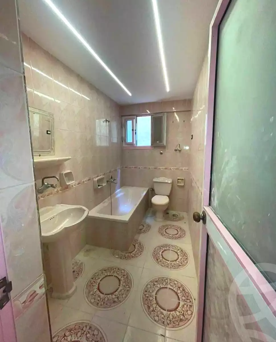 https://aqarmap.com.eg/en/listing/7161719-for-sale-alexandria-lsywf-el-falki