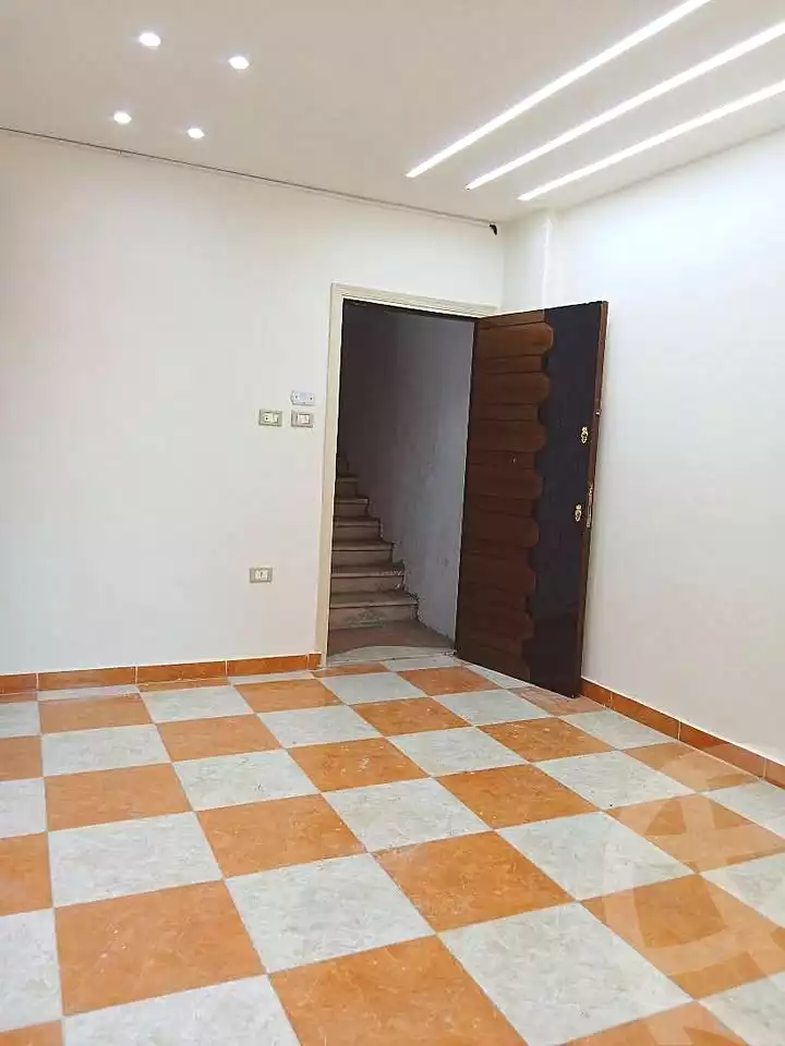 https://aqarmap.com.eg/ar/listing/7161926-for-sale-alexandria-el-asafra-shr-45