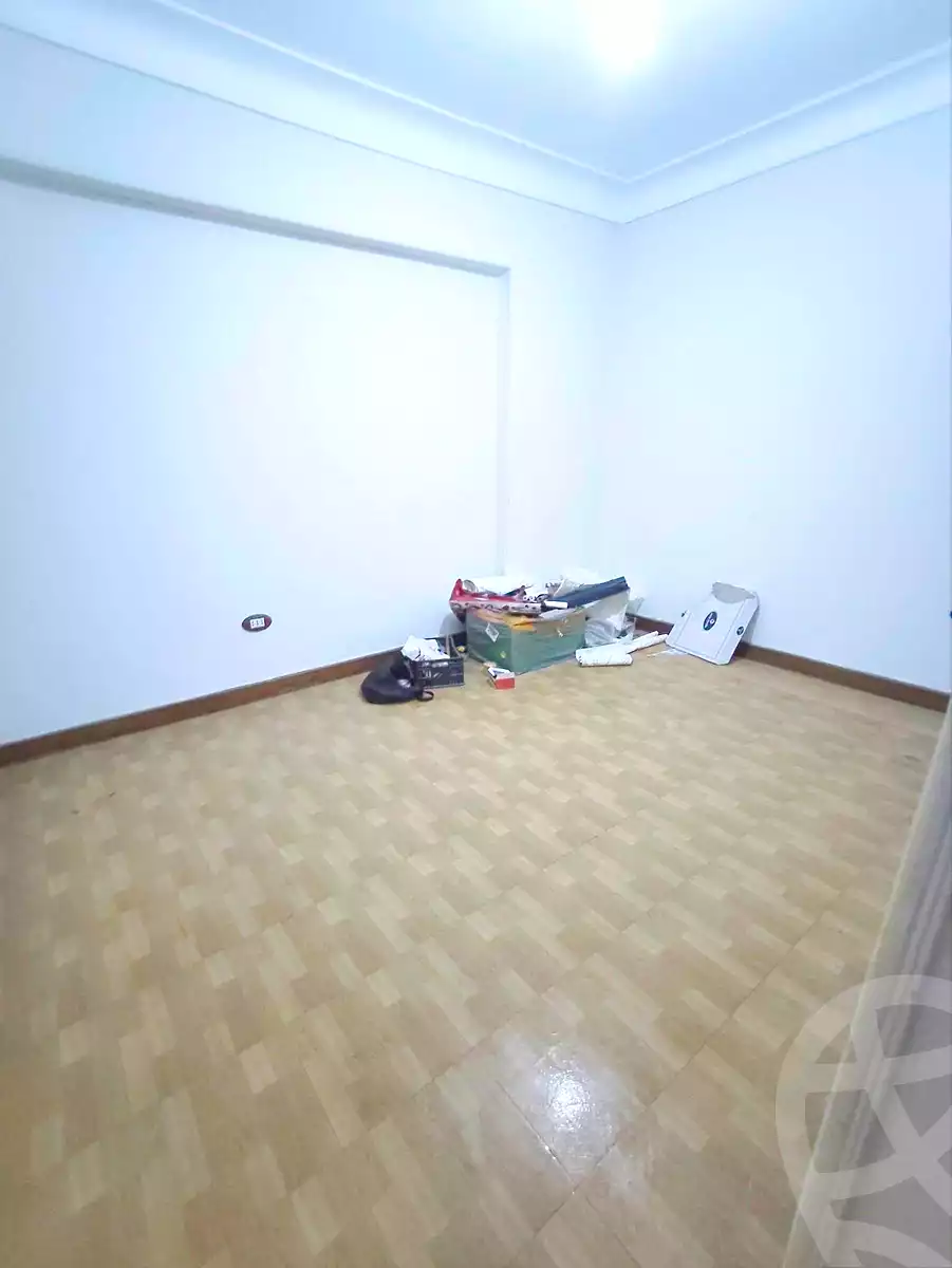 https://aqarmap.com.eg/en/listing/7162606-for-sale-alexandria-el-mandara-shr-jml-bd-lnsr
