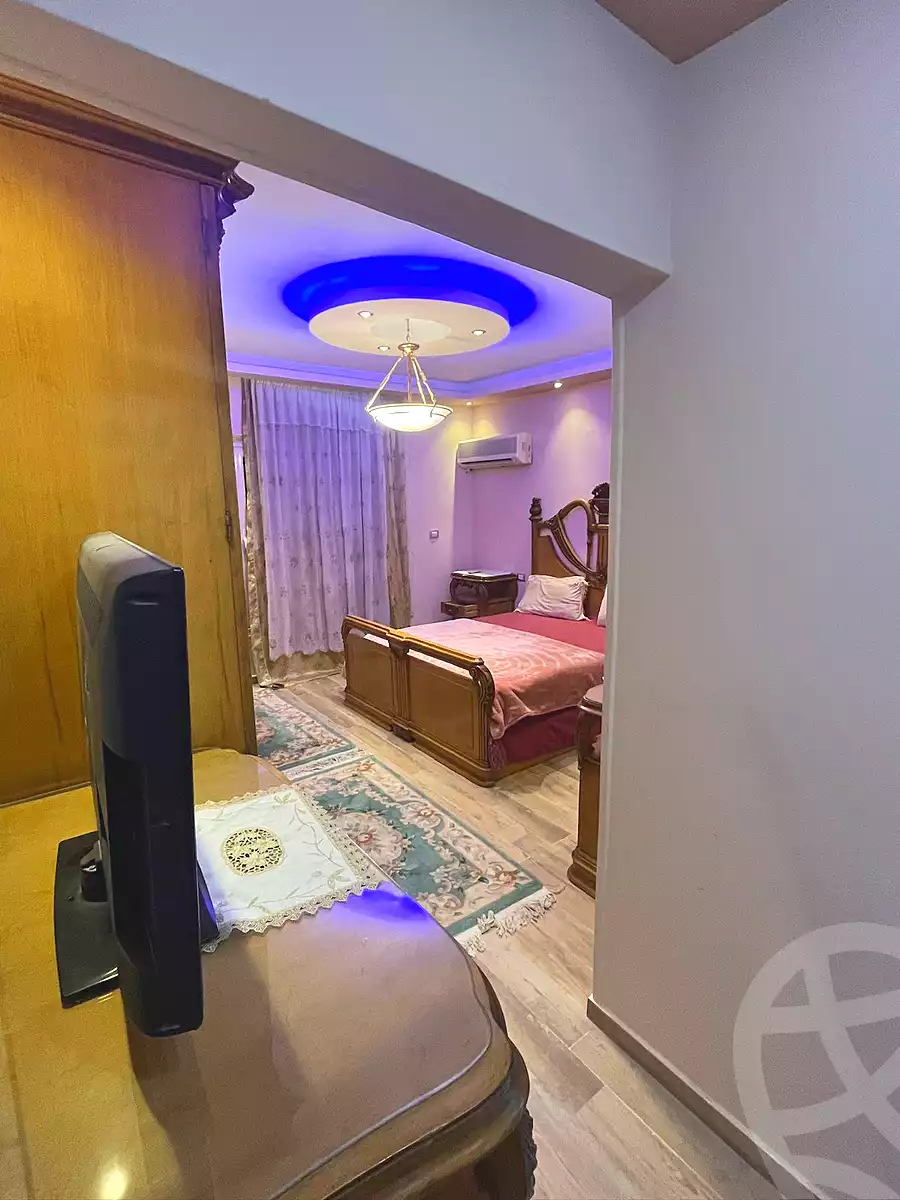 https://aqarmap.com.eg/ar/listing/7162707-for-rent-cairo-el-sheikh-zayed-city-compounds-el-khamayel