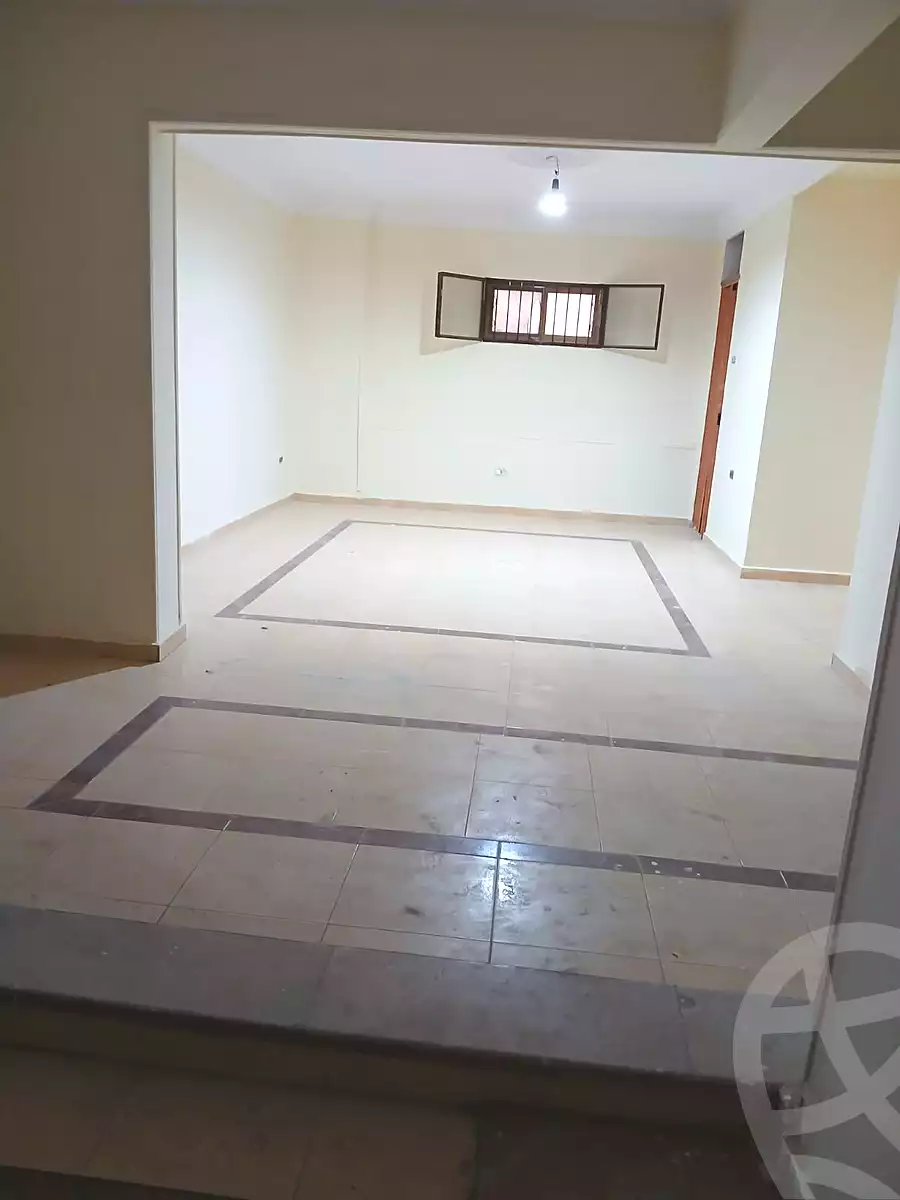 https://aqarmap.com.eg/ar/listing/7162895-for-rent-cairo-6th-of-october-el-ahyaa-neighborhood-5th-street-2