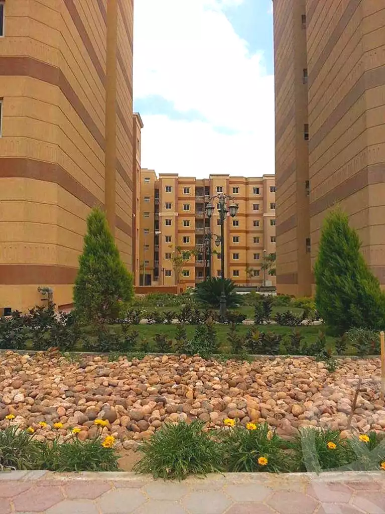 https://aqarmap.com.eg/ar/listing/7162904-for-sale-cairo-6th-of-october-hadaeq-october-compounds-raya-city