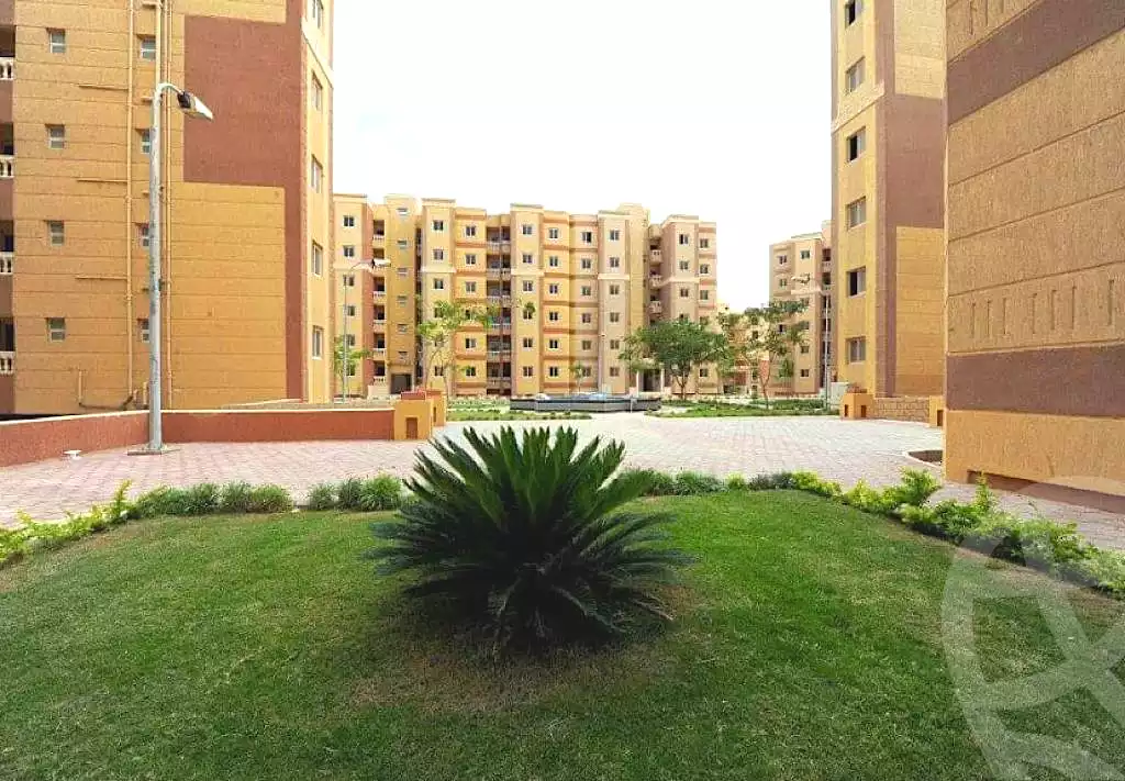 https://aqarmap.com.eg/ar/listing/7162904-for-sale-cairo-6th-of-october-hadaeq-october-compounds-raya-city