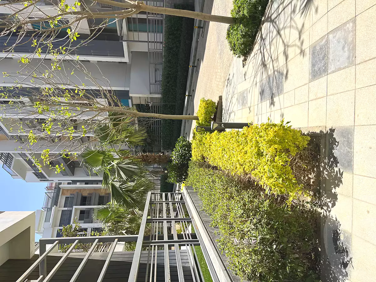 https://aqarmap.com.eg/en/listing/6935500-for-sale-cairo-new-cairo-compounds-dh-ykwn-2-ryzydns-styl-hwm