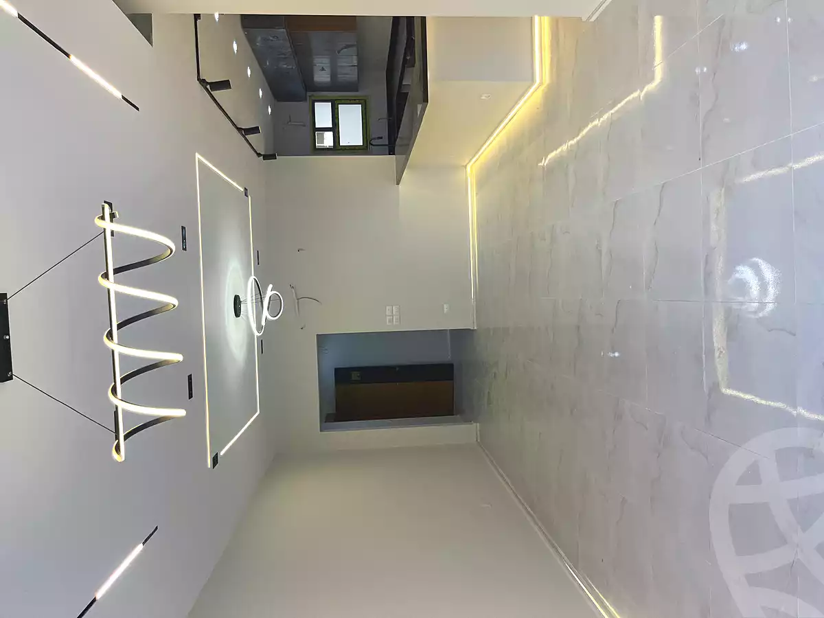 https://aqarmap.com.eg/en/listing/6935500-for-sale-cairo-new-cairo-compounds-dh-ykwn-2-ryzydns-styl-hwm