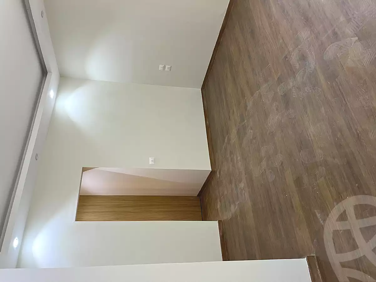 https://aqarmap.com.eg/en/listing/6935500-for-sale-cairo-new-cairo-compounds-dh-ykwn-2-ryzydns-styl-hwm