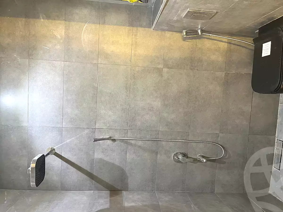 https://aqarmap.com.eg/en/listing/6935500-for-sale-cairo-new-cairo-compounds-dh-ykwn-2-ryzydns-styl-hwm