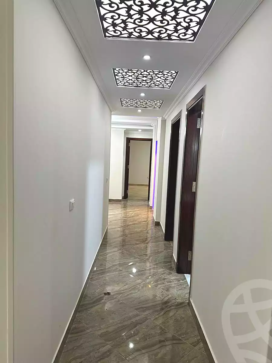 https://aqarmap.com.eg/en/listing/7163287-for-sale-cairo-el-sheikh-zayed-city-compounds-zayed-dunes