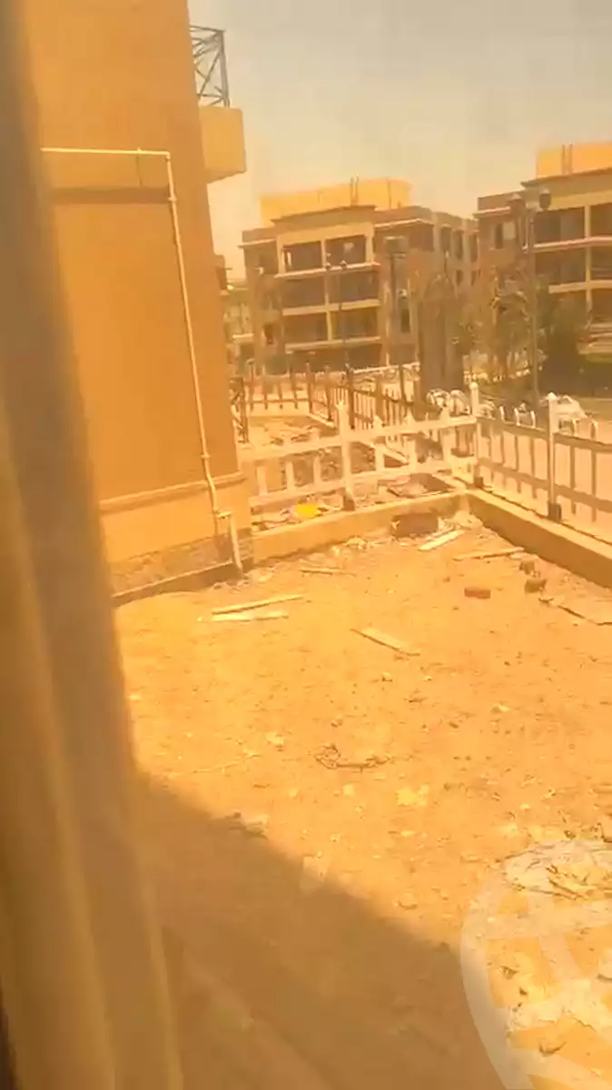 https://aqarmap.com.eg/en/listing/7163767-for-sale-cairo-el-sheikh-zayed-city-compounds-el-khamayel