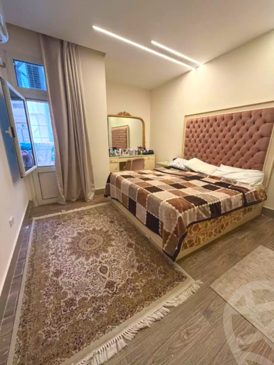 https://aqarmap.com.eg/ar/listing/7163894-for-sale-cairo-new-cairo-el-narges-el-narges-2-pilot-halawany-st