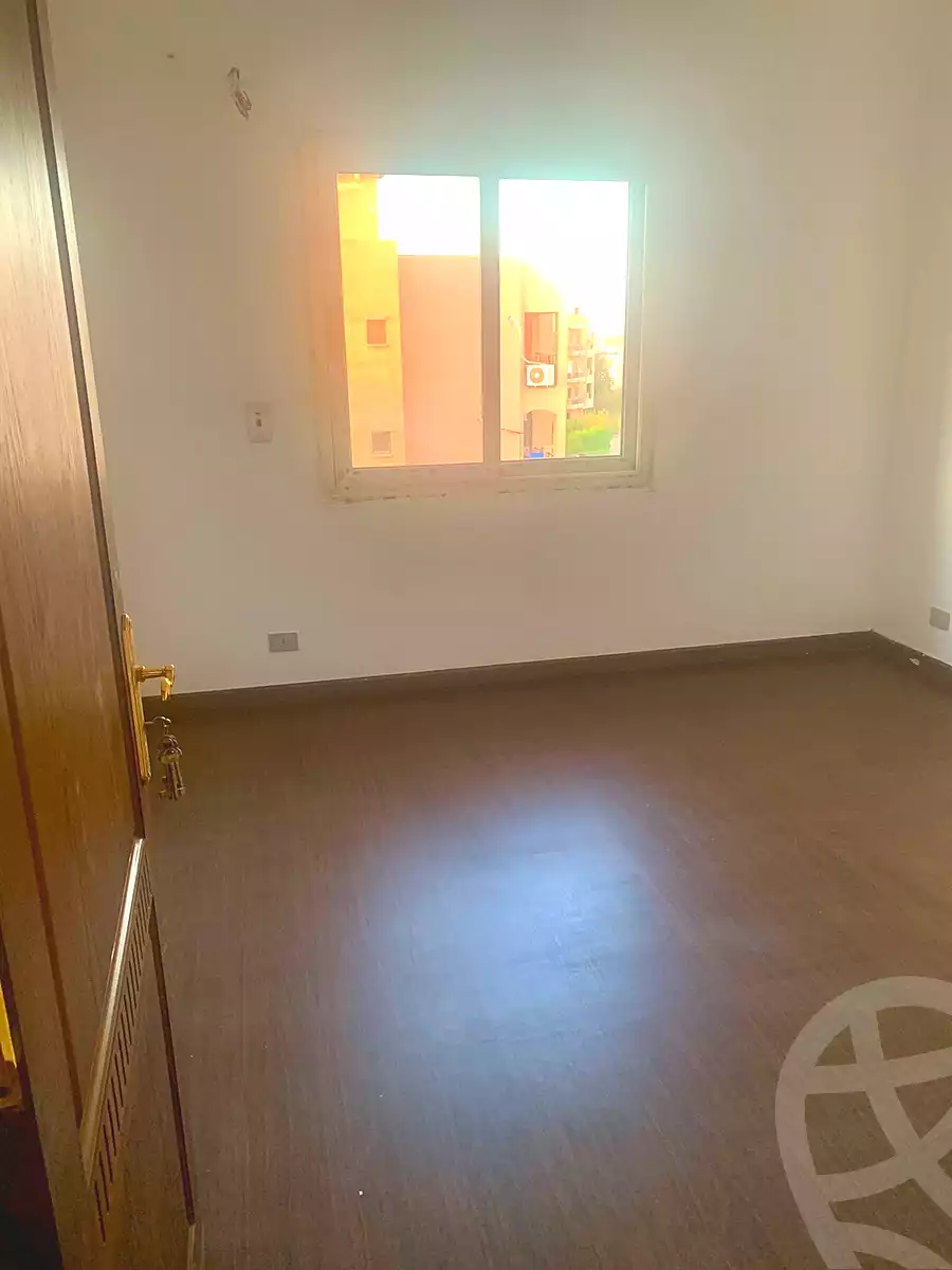 https://aqarmap.com.eg/ar/listing/7163929-for-sale-cairo-6th-of-october-compounds-dream-land-flower-resort