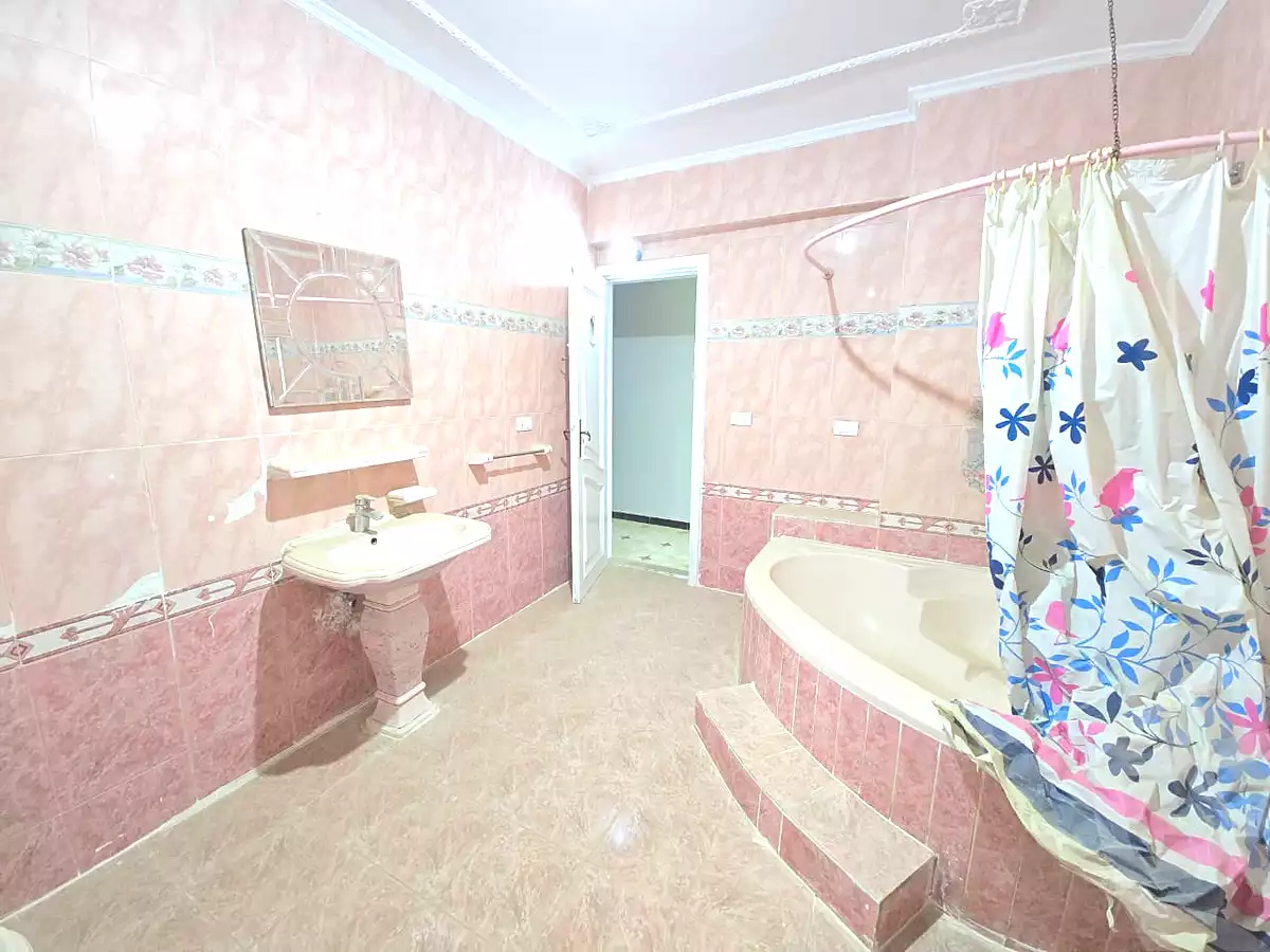 https://aqarmap.com.eg/en/listing/7163978-for-sale-cairo-nasr-city-ali-ameen-st