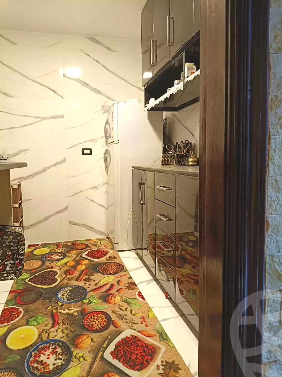 https://aqarmap.com.eg/ar/listing/7164067-for-rent-cairo-6th-of-october-el-ahyaa-neighborhood-2nd-divided-from-al-kafrawei-st