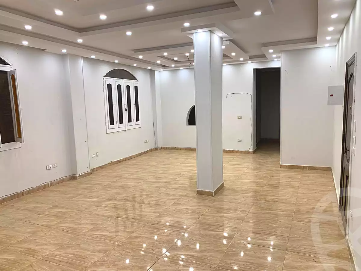 https://aqarmap.com.eg/ar/listing/7164166-for-rent-cairo-el-sheikh-zayed-city-el-hay-el-hady-ashaer-area-1-street-10