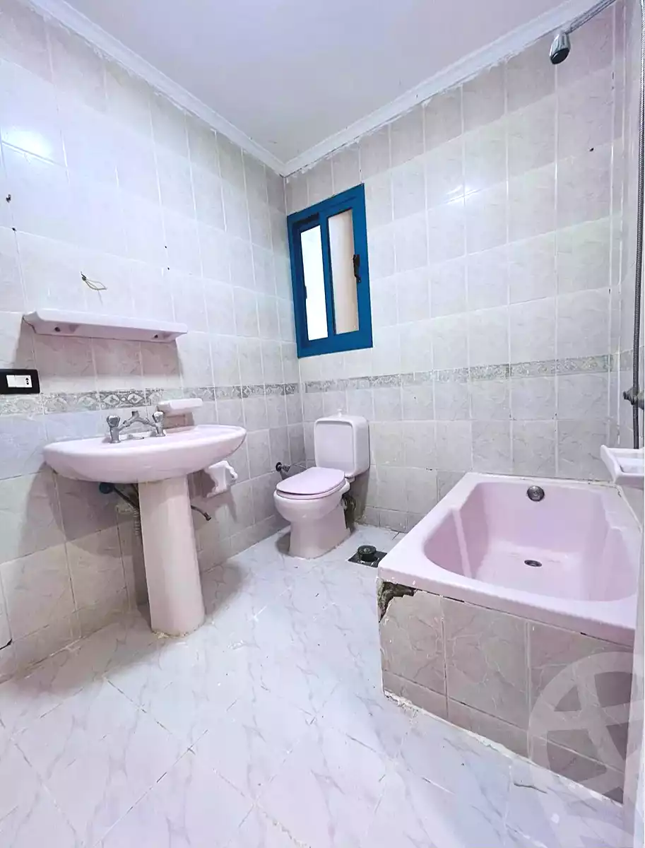 https://aqarmap.com.eg/ar/listing/7164392-for-sale-alexandria-al-agamy-shataa-el-nakheel