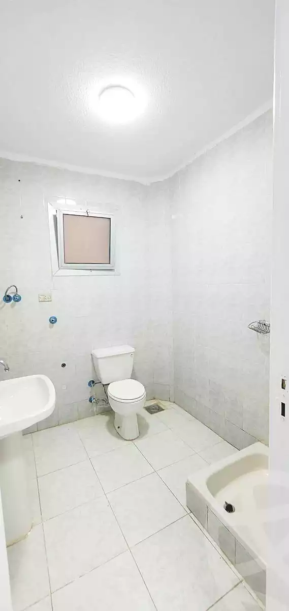 https://aqarmap.com.eg/en/listing/7164523-for-sale-alexandria-al-agamy-shataa-el-nakheel