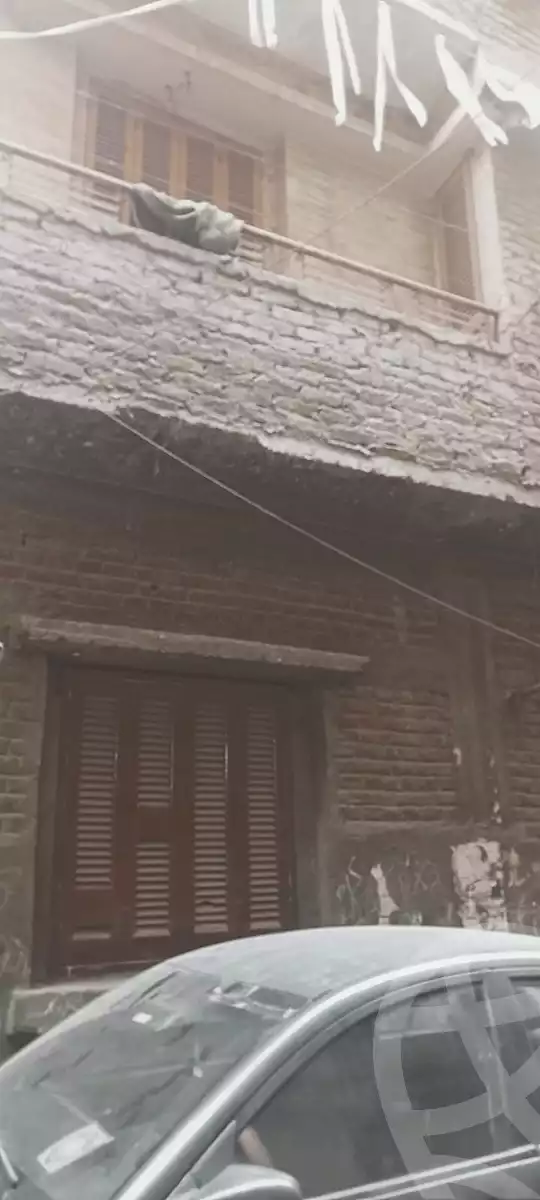 https://aqarmap.com.eg/en/listing/7150583-for-sale-cairo-downtown-el-gamalya-meet-marga-salseel