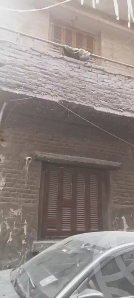 https://aqarmap.com.eg/en/listing/7150583-for-sale-cairo-downtown-el-gamalya-meet-marga-salseel