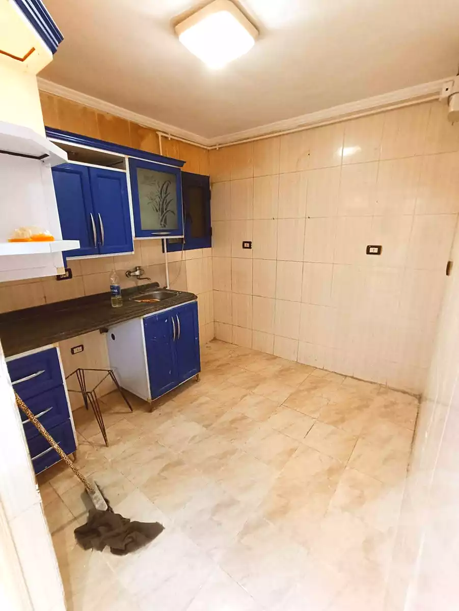 https://aqarmap.com.eg/ar/listing/7164859-for-sale-alexandria-miami-mahmoud-el-isawy-st