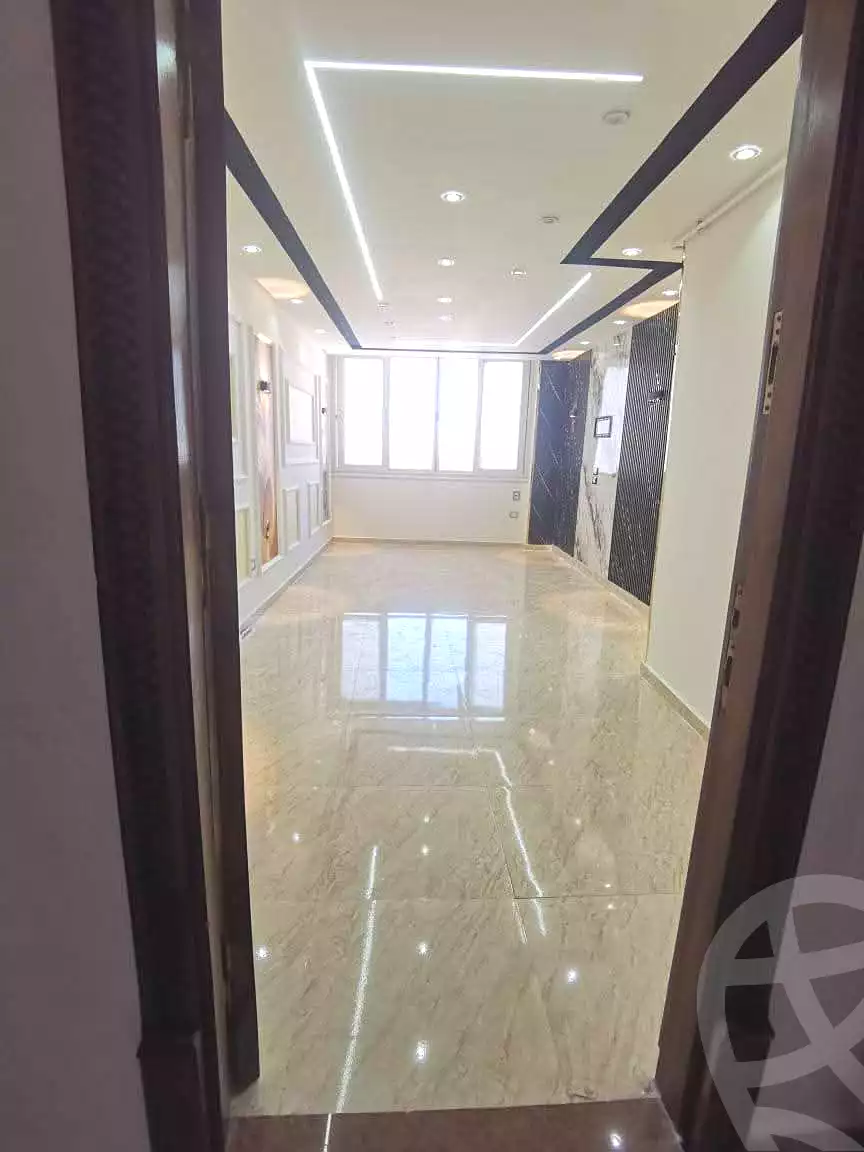 https://aqarmap.com.eg/ar/listing/7165091-for-sale-alexandria-sydy-bshr-sydy-bshr-bhry-shr-mhmwd-l-yswy