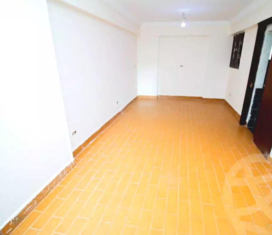 https://aqarmap.com.eg/en/listing/7165115-for-sale-alexandria-ganaklis
