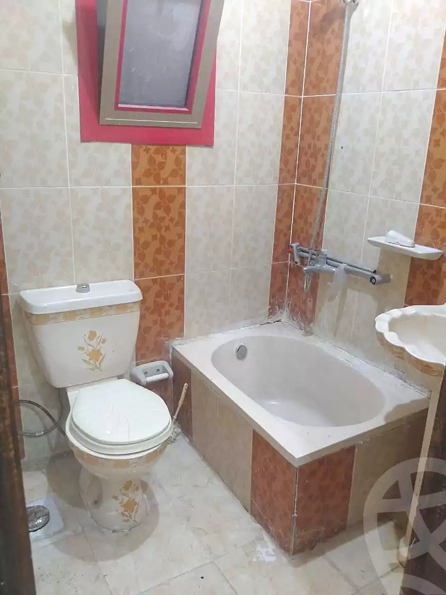 https://aqarmap.com.eg/ar/listing/7107989-for-rent-alexandria-al-agamy-el-hanouvel-al-asdakaa-st